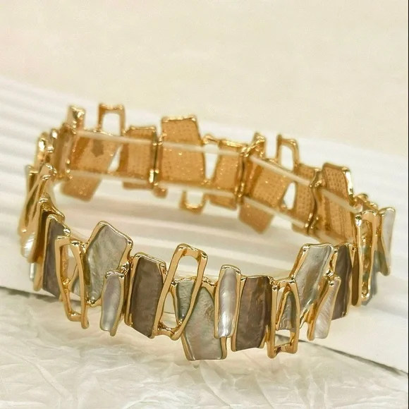 Geometric Metal Stretch Bracelet - Picture 1 of 3